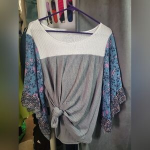 Floral Sleeve Knot Front Top